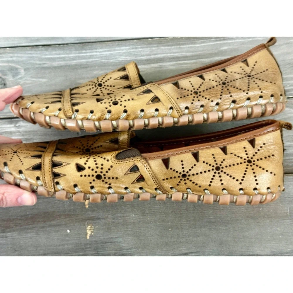 Spring Step Fusaro Tan Leather Laser Cut Perforated Loafer Shoe 7.5 - 8 - Picture 11 of 13